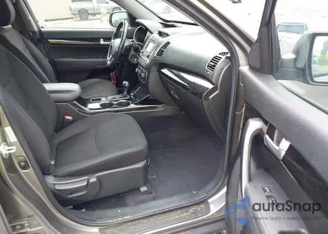 2015 Kia Sorento Lx V6 from USA, damaged, VIN 5XYKT4A7XFG552840